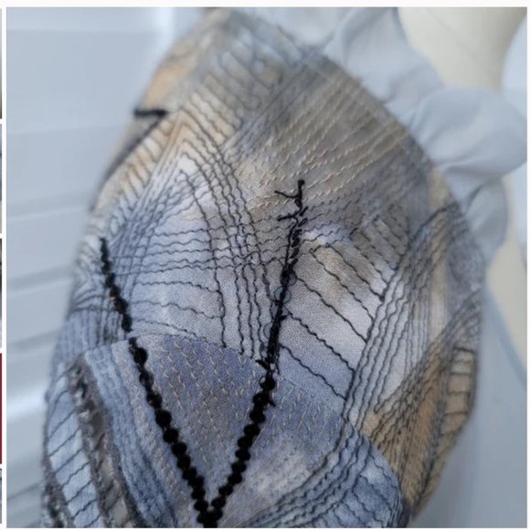 Anthropologie New Grey Silk Blouse, M - Picture 4 of 7